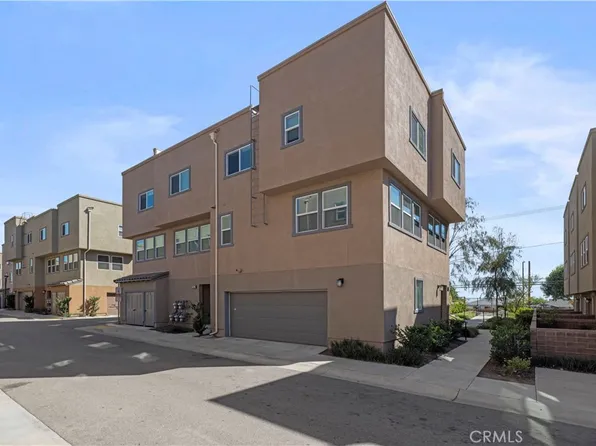 12827 N Watt Ln, Sylmar, CA 91342
