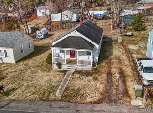 713 Monroe St, Farmville, VA 23901