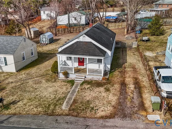 713 Monroe St, Farmville, VA 23901