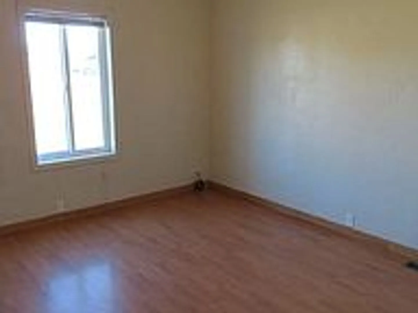 3 Bed, 2 Bath Hamilton Home on an acre! — Photo 4