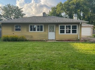 2214 Country Ln, McHenry, IL 60051