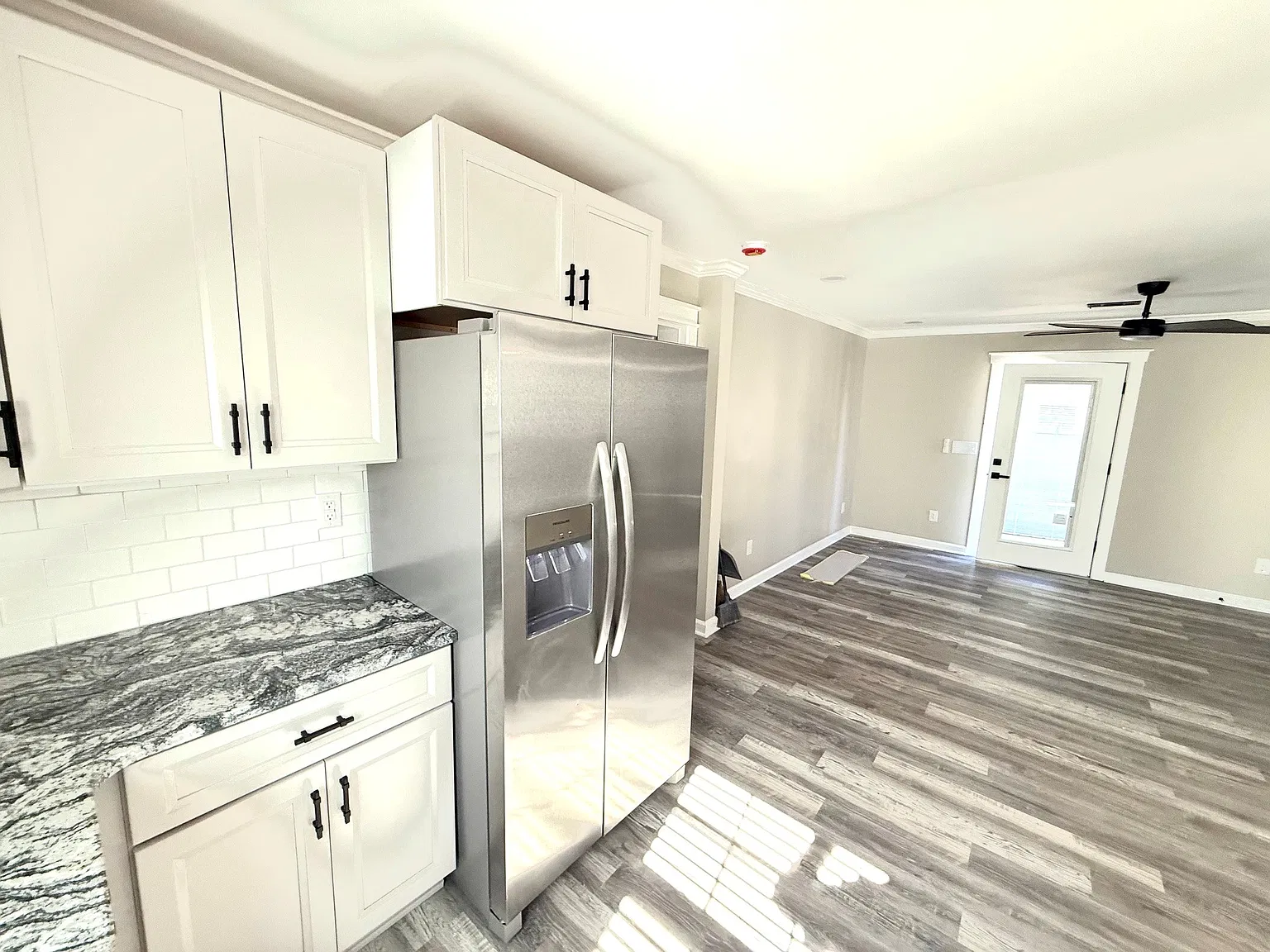 3 bed, 1375 sqft, $1,725 — Photo 2