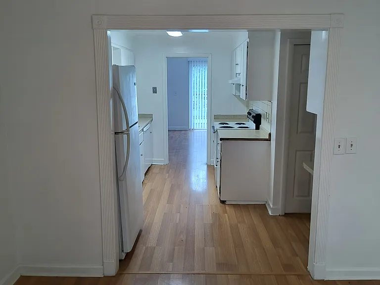 415 Raintree Pl — Photo 9