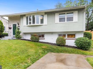 1025 Welsh Dr, Rockville, MD