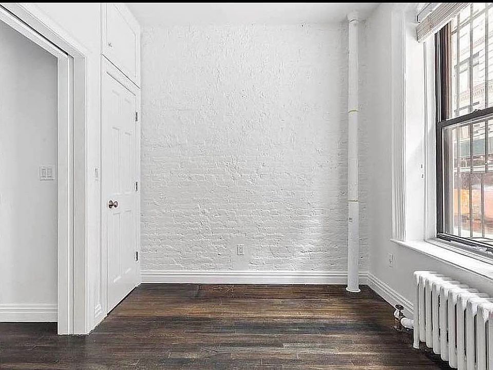 2nd image of 28 W 26th St #2E