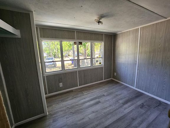 4th image of 109 NE 78th St