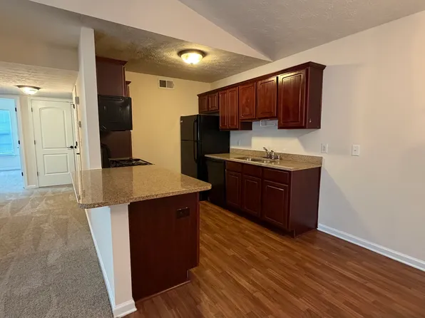 7608 Ashby Landings Dr #201, Louisville, KY 40272