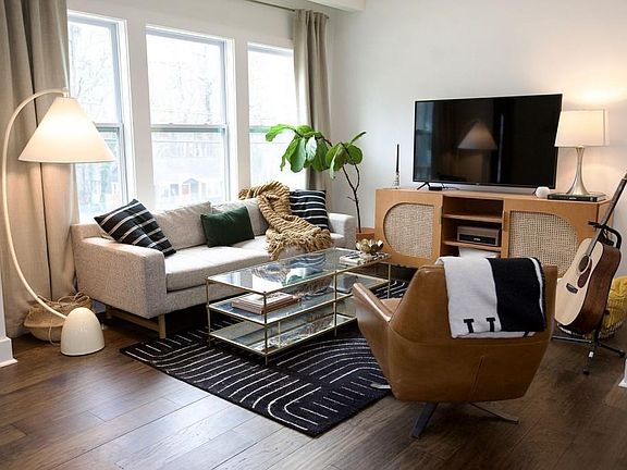 4th image of 1718 Line St