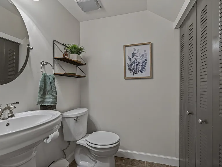 5515 Country Dr — Photo 4