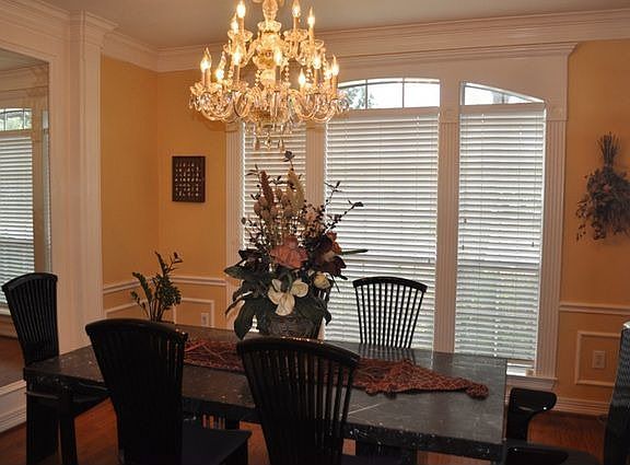 5th image of 2218 Westshore Dr