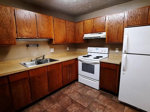 3rd image of 1416 N Shenandoah Ave APT 6