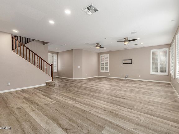 4th image of 16060 W MERCER Lane