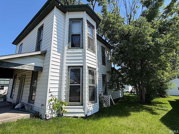 2nd image of 627 E High St