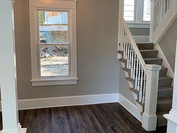 5th image of 826 Tauromee Ave