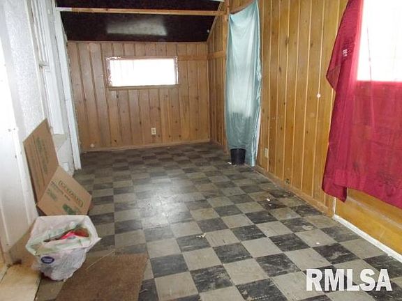2nd image of 1321 W Martin Luther King Jr Dr