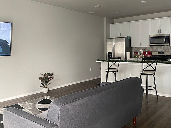 5th image of 12216 Creamery St