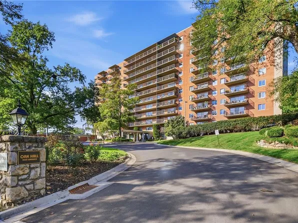 4550 Warwick Blvd APT 905, Kansas City, MO 64111