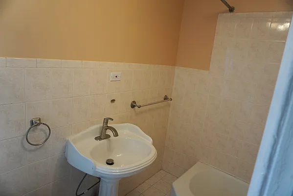 Rented by H.P. Greenfield Real Estate | media 1