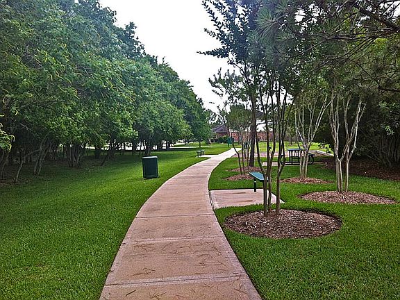  Area Jogging Path