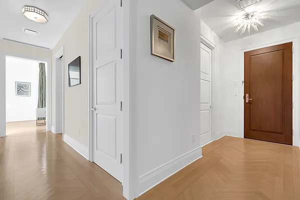 Rented by R New York | media 7