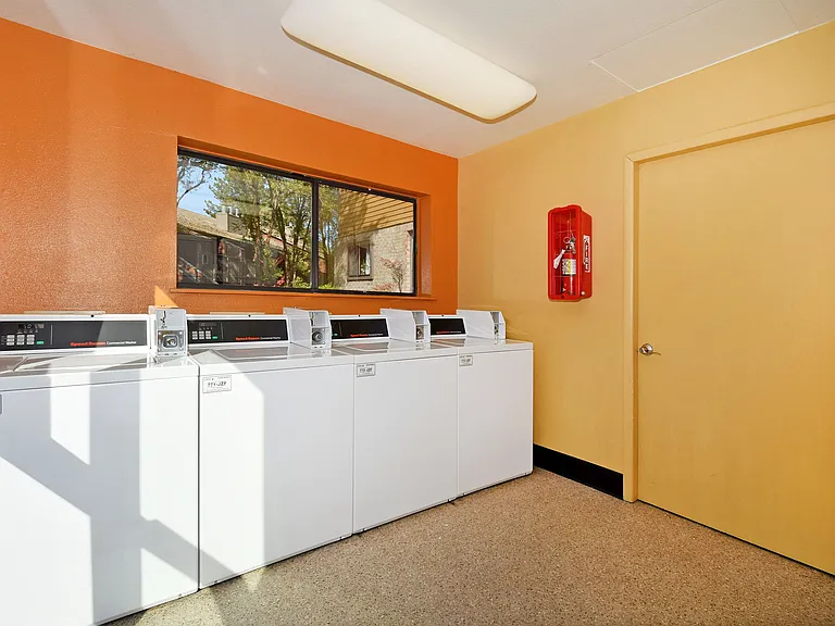 Stone Creek Apartments Beaverton — Photo 21