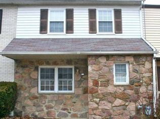 22 Colonial Square Dr, Lindenwold, NJ 08021