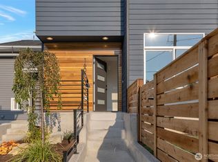 1603 SW Kenyon St #B, Seattle, WA 98106