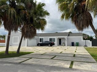 Weitzer Shauna Meadows Se, Miami, FL 33187