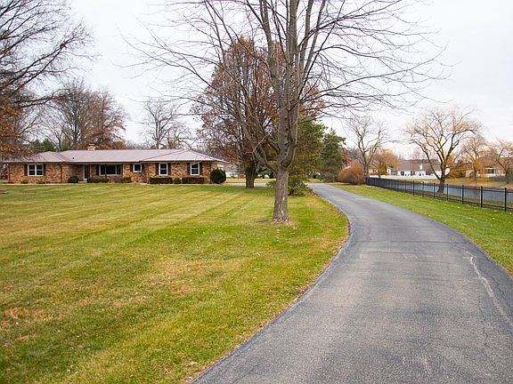 Driveway entry