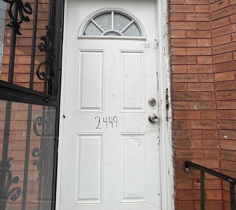 1st image of 2449 Woodbrook Ave