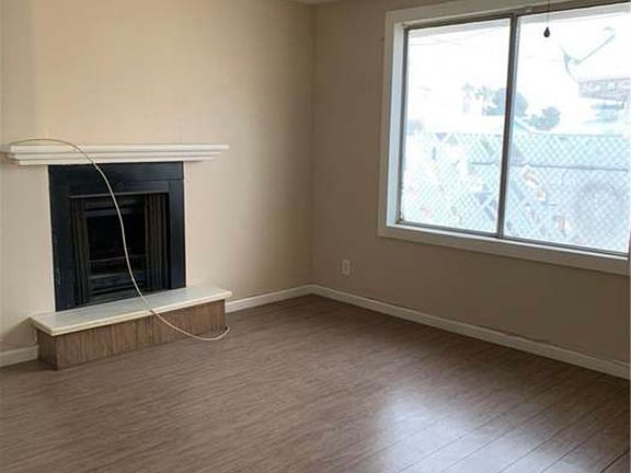 4th image of 6504 Bourbon Way