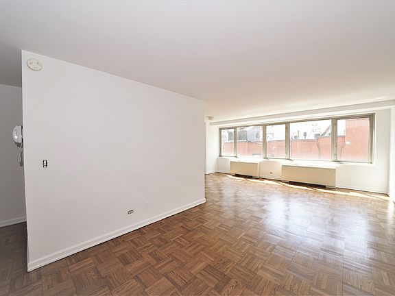 3rd image of 444 E 82nd St APT 7R