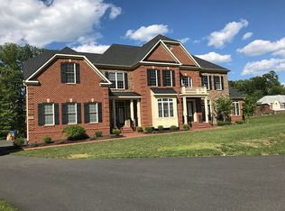 11394 Amber Hills Ct, Fairfax, VA 22033