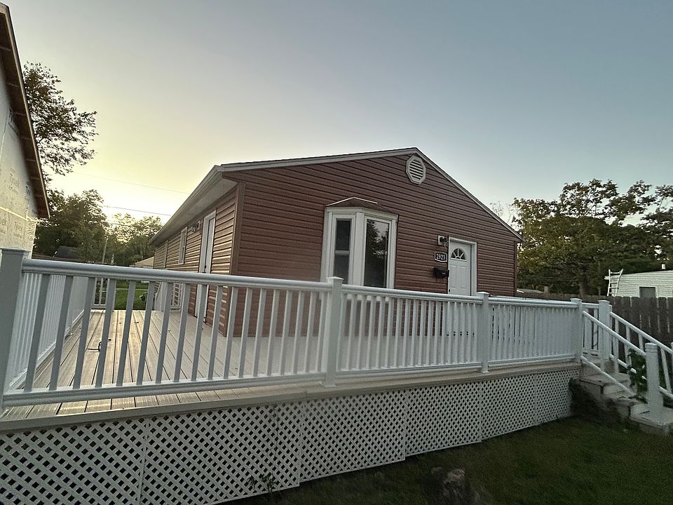 1st image of 2923 Howey Rd