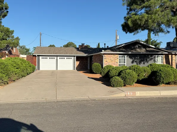 905 Grove St NE, Albuquerque, NM 87110