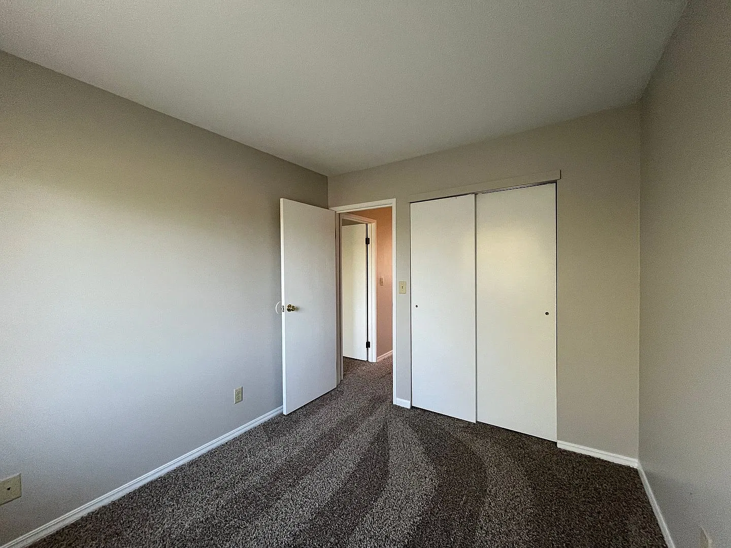 Pierceton 3 Bedroom — Photo 2