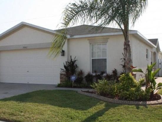 1st image of 7942 Carriage Pointe Dr