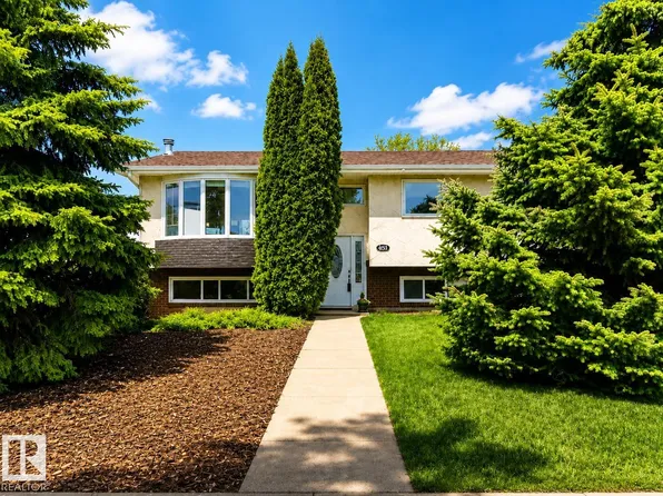 9813 152nd St NW, Edmonton, AB T5P 1X2