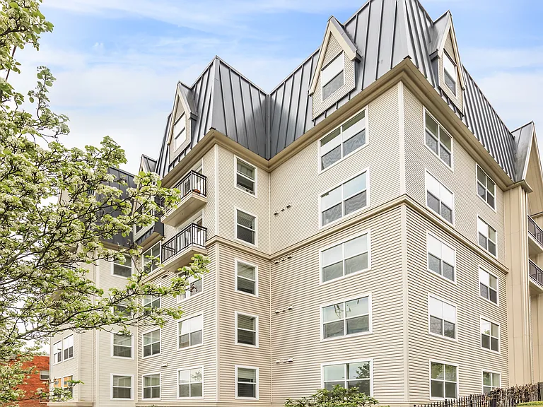Clearwater and Star Apartments — Photo 17