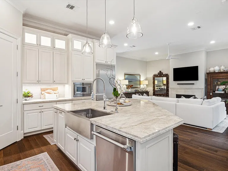 1527 Cunningham Parc Ln — Photo 6