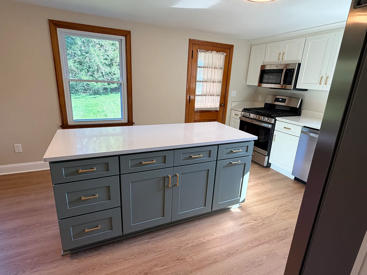 3 bed, $2,600 — Photo 4