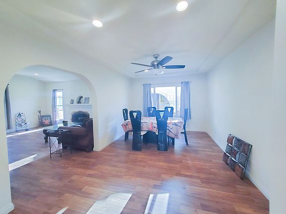 5th image of 3635 W 63rd St