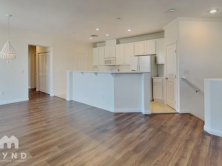 495 Westminster Hall Ave #103 — Photo 5
