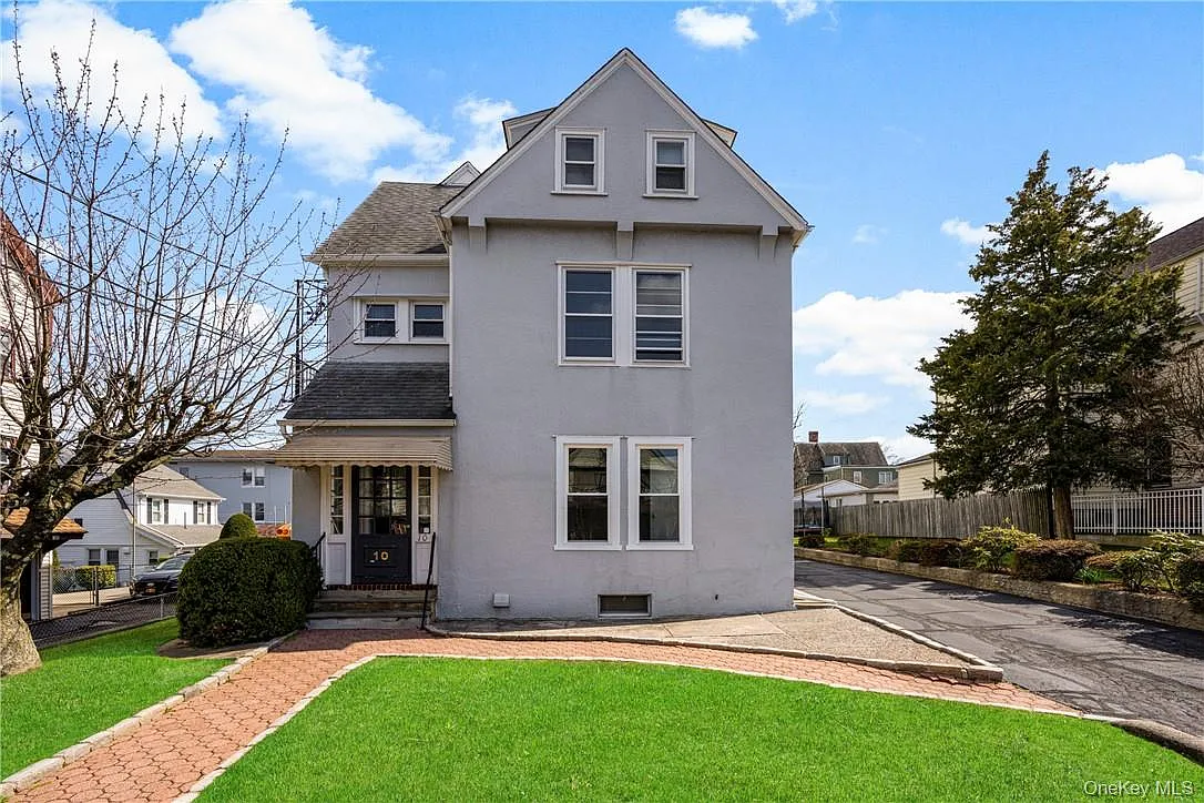 3 bed, 1.0 bath, 1100 sqft, $3,400 — Photo 2