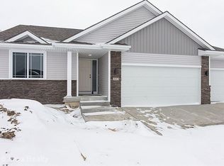 303 Sycamore Dr NW, Bondurant, IA 50035