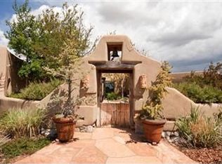 7 Vista Sierra Bonita, Lamy, NM 87540