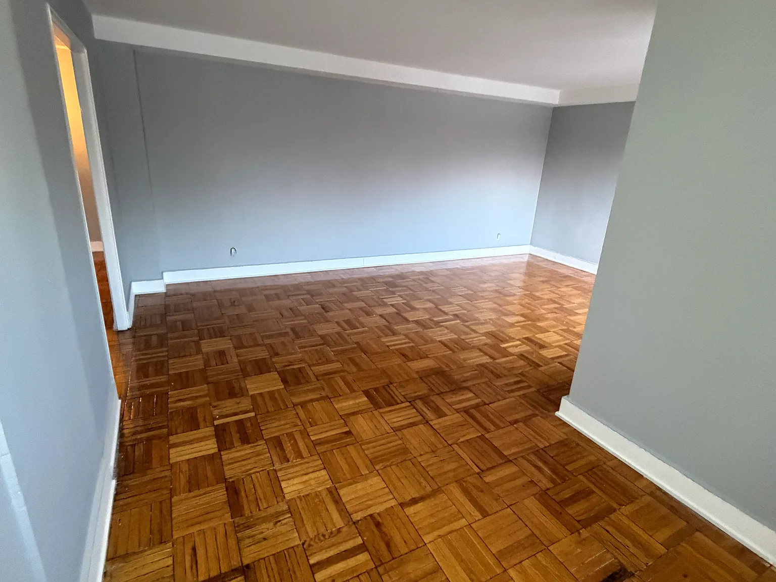 190th Ln, Fresh Meadows — Photo 3