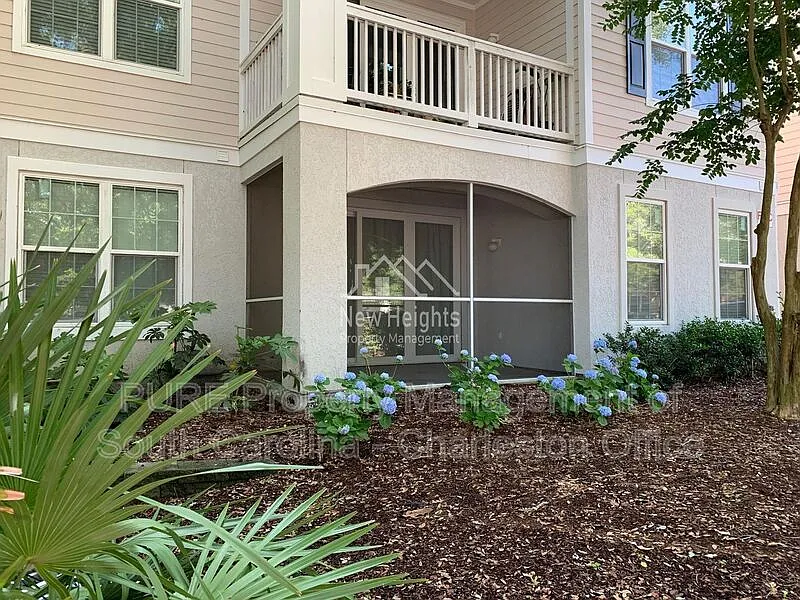 Building Photo - 60 Fenwick Hall Aly #616