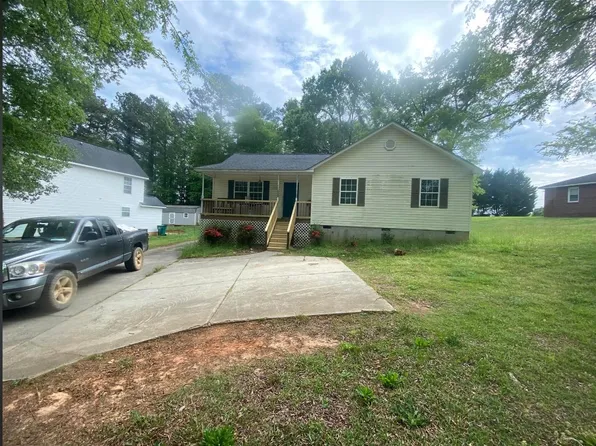 529 Sample Rd, Greenwood, SC 29649