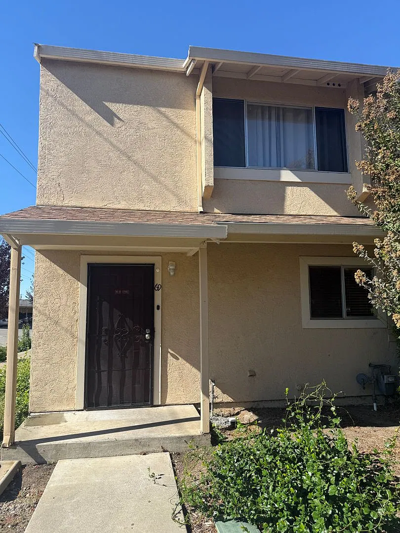 1941 Grande Cir., #69 — Photo 1